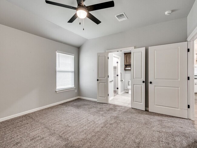 Building Photo - 5700 Campbell Creek Dr