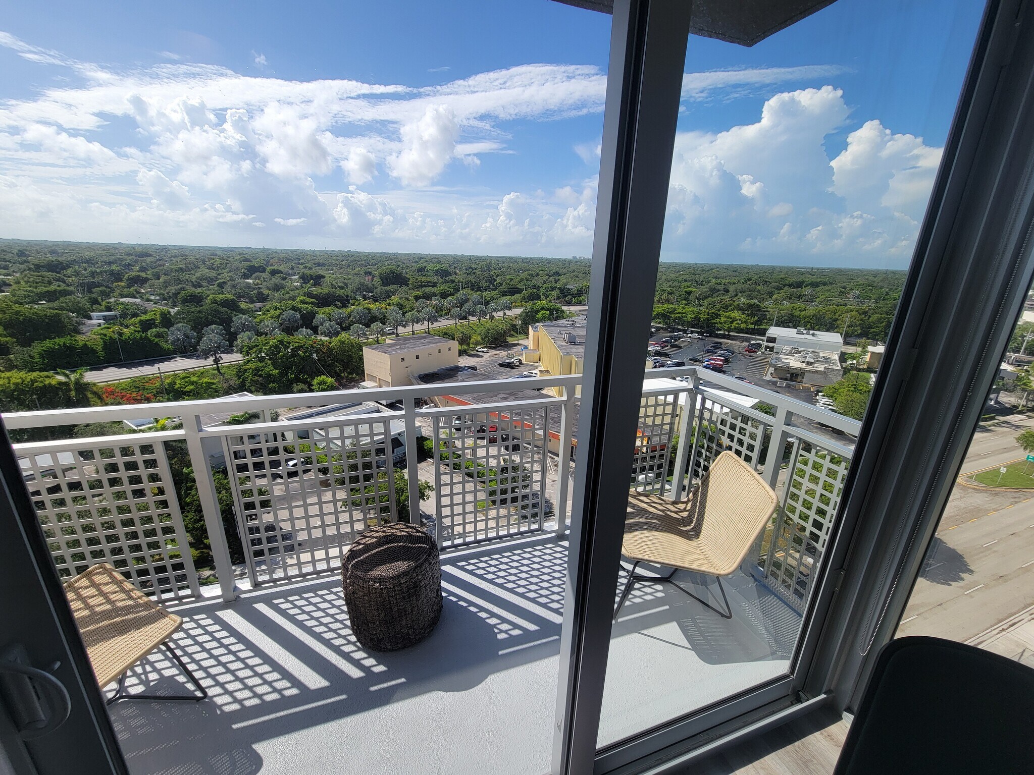 Building Photo - 9501 SW 70th Ave