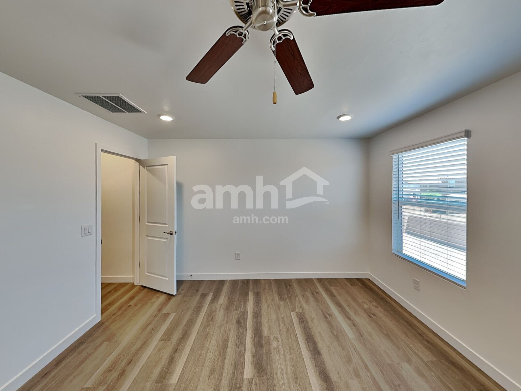 Building Photo - 6476 E Paseo Baranda