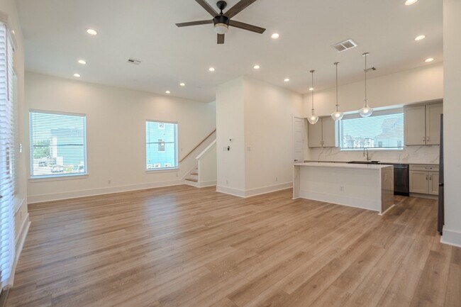 Building Photo - 1620 Ojeman Rd