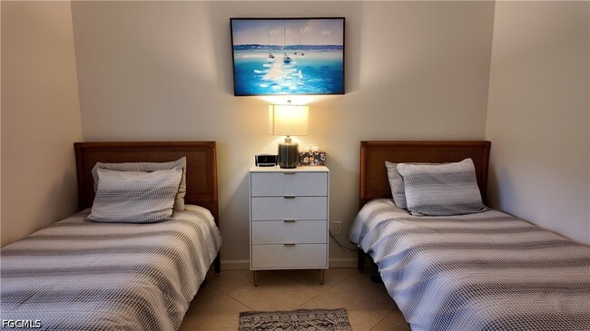 Building Photo - 509 Roma Ct