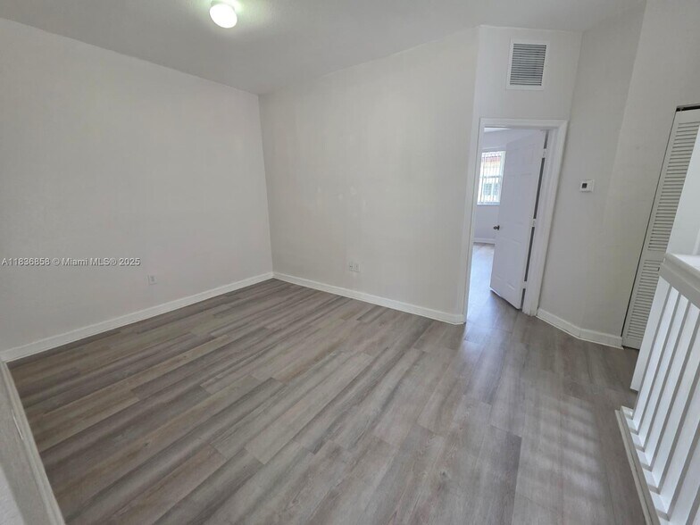 Building Photo - 12822 SW 135th St