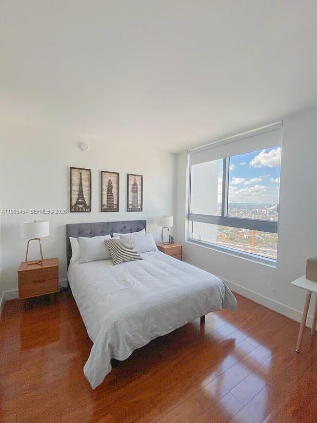 Building Photo - 90 SW 3rd St