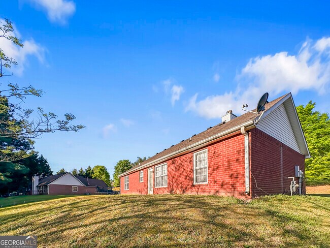 Building Photo - 11084 Knotty Pine Pl