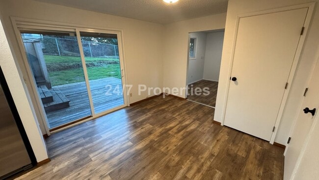 Building Photo - Adorable Ranch Style Home - Milwaukie