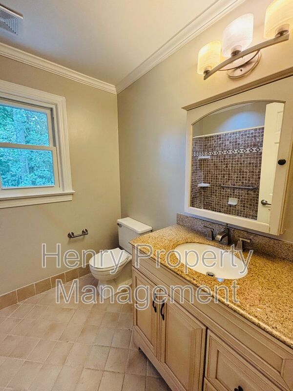 Building Photo - 203 Langston Mill Ct