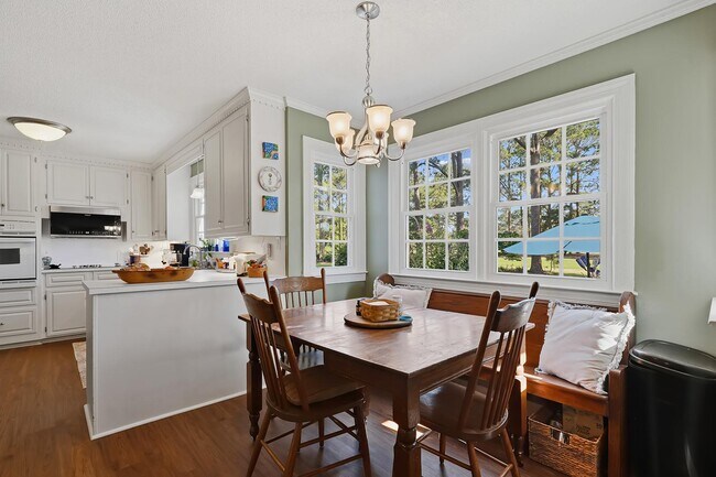 Building Photo - 206A Ramblewood Dr