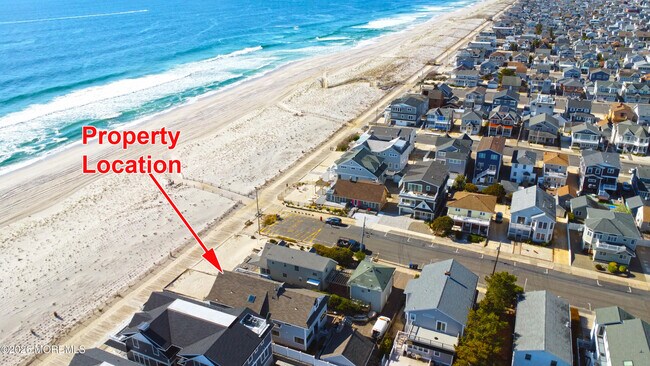 Building Photo - 304 Oceanfront