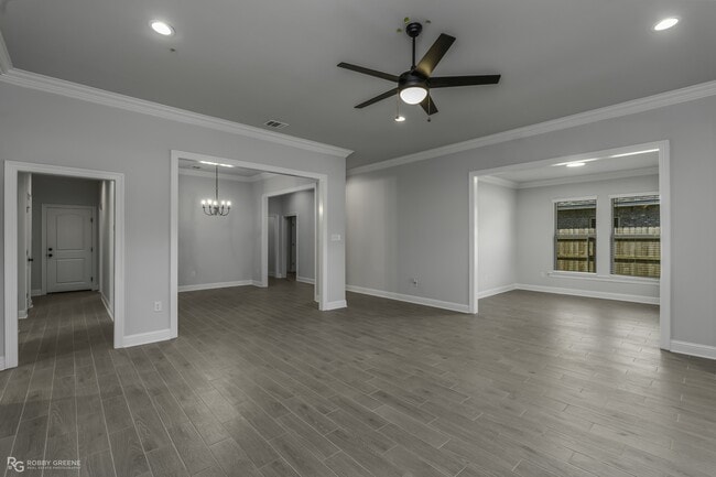 Building Photo - 212 Paisley Ln
