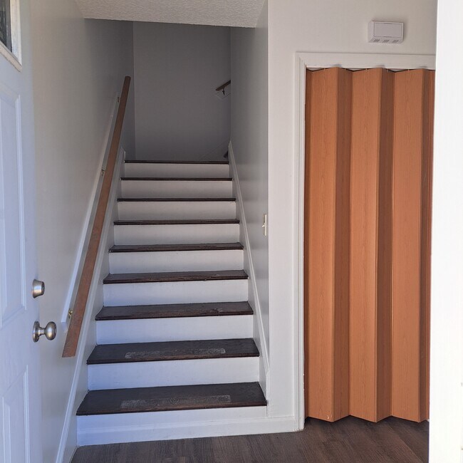 Building Photo - 1987 Erline Dr