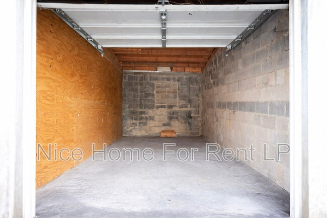 Building Photo - 2001 Genesee St