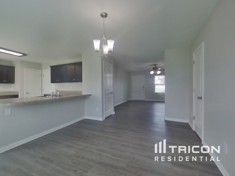 Building Photo - 3023 Crabapple Ln