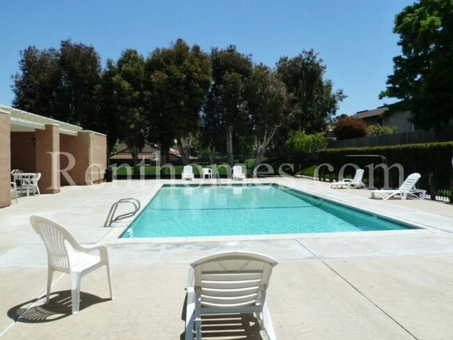 Building Photo - 8948 Capcano Rd
