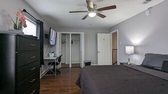 Building Photo - 3715 Eagle St