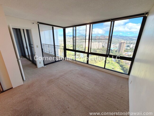 Building Photo - 990 Ala Nanala St