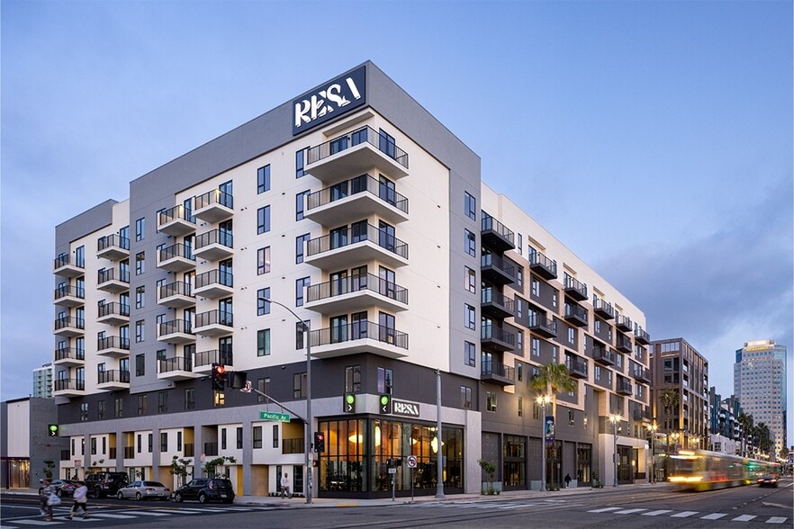 Primary Photo - Resa Long Beach