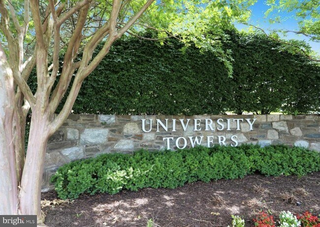 Building Photo - 1111 University Blvd W
