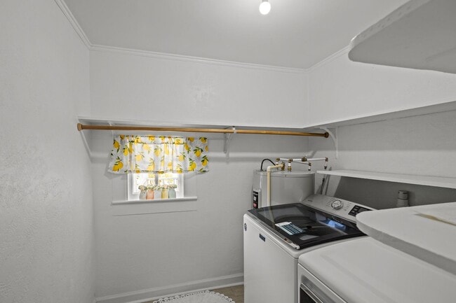 Building Photo - RENTAL HOME 3BD/2BTH