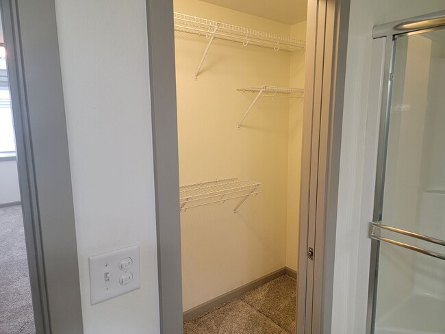 Building Photo - COMING SOON !!! 3 Bed 2 Bath 1500 Sq/Ft home just 10 minutes west of Spokane