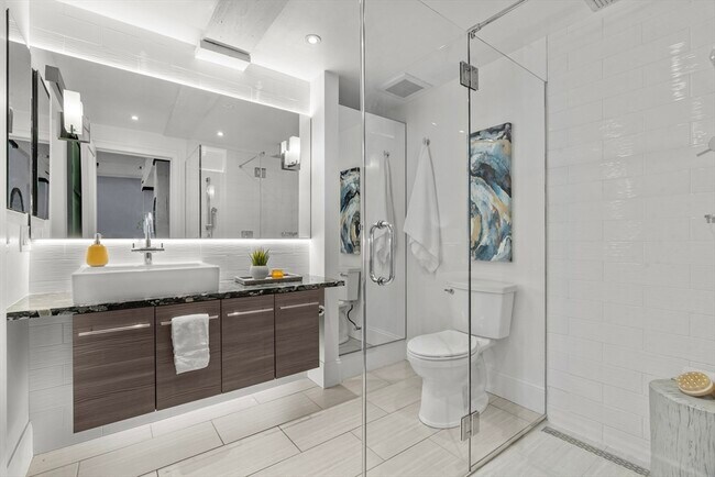 Building Photo - 90 Wareham St