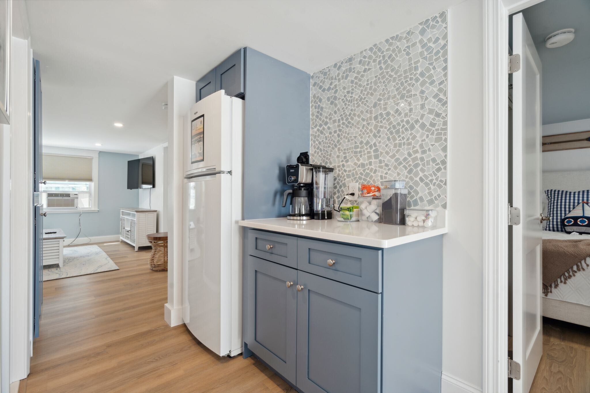 Kitchen - 61 Ocean Blvd