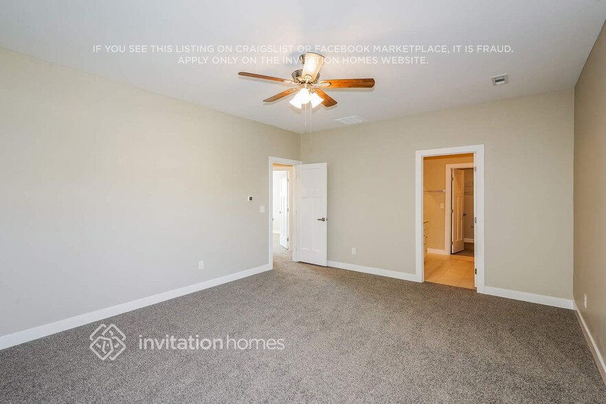 Building Photo - 919 Orchid Pl
