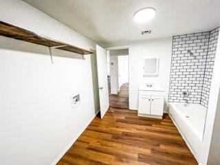 Building Photo - 705 S B Ave