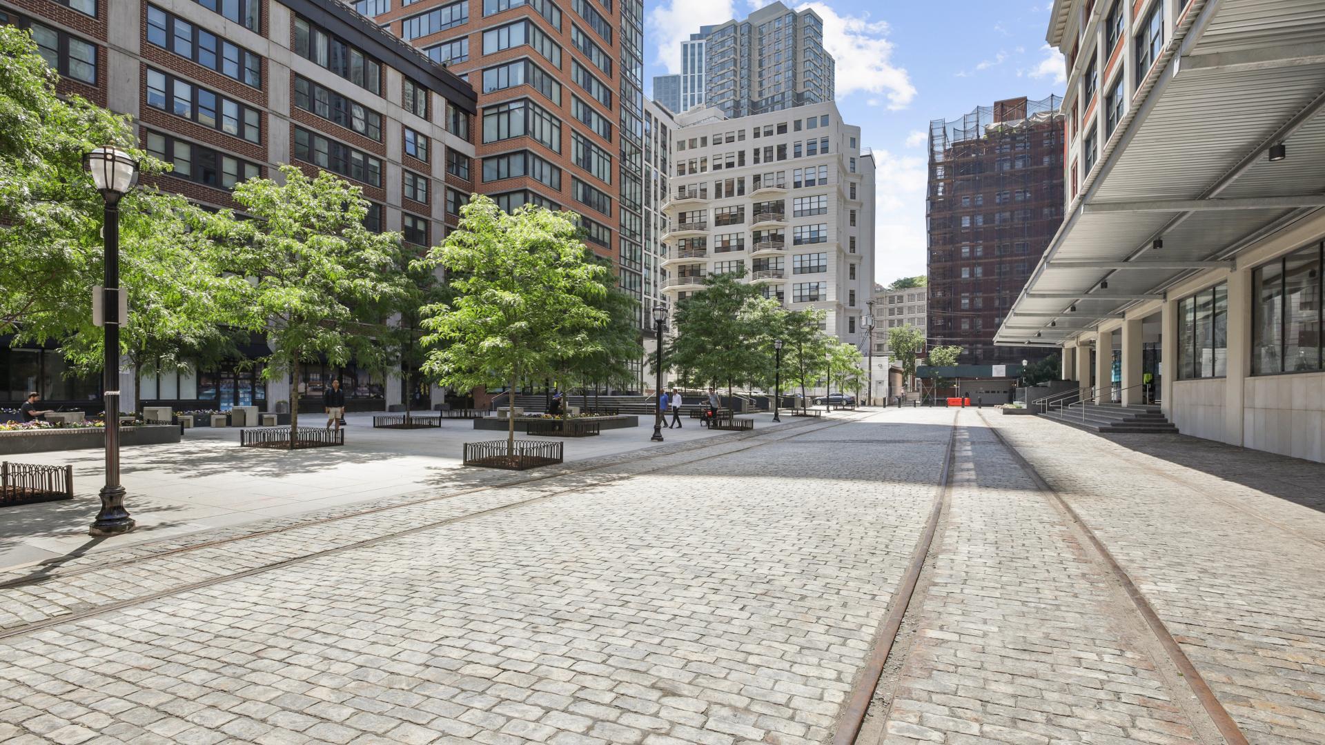 Neighborhood - 160 1st St