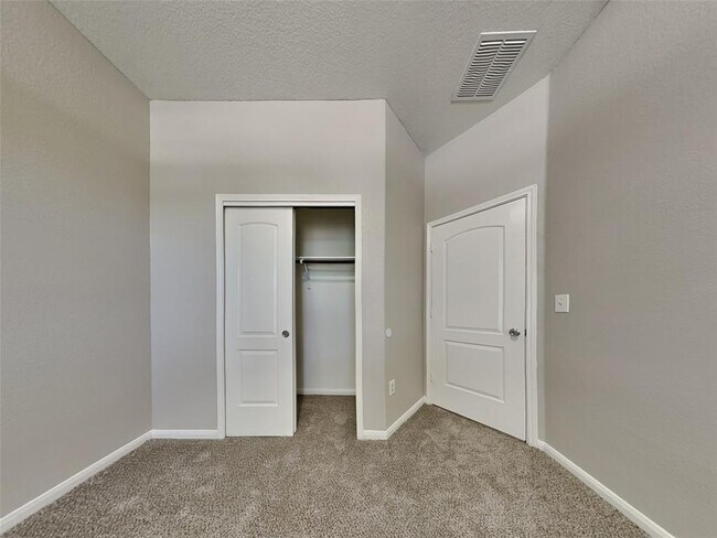 Building Photo - 12204 Timber Arch Ln