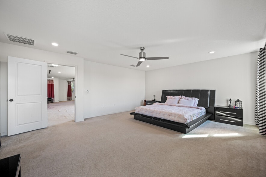 Building Photo - 12171 Moss Lake Loop