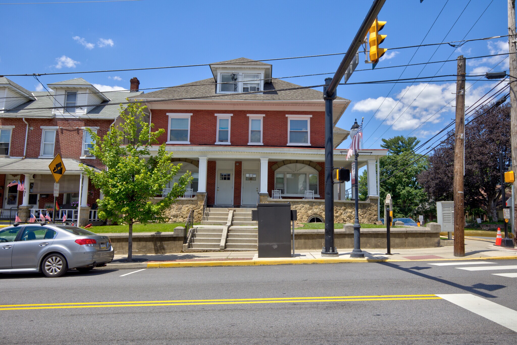 Exterior Front - 463 Main St