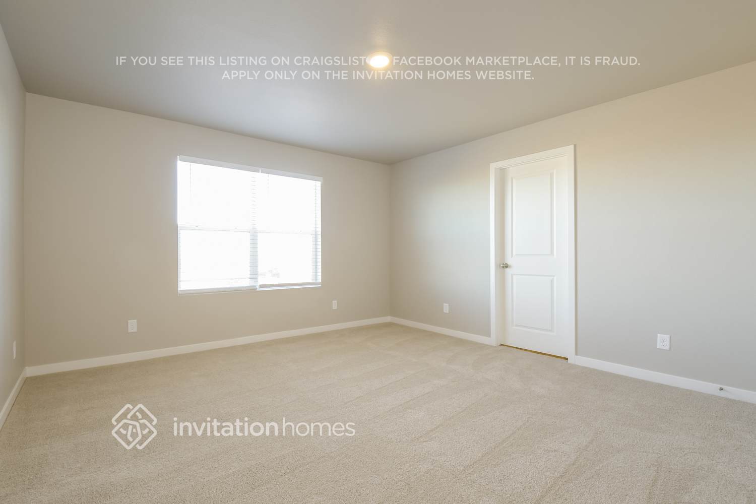 Building Photo - 970 Cascade Falls St