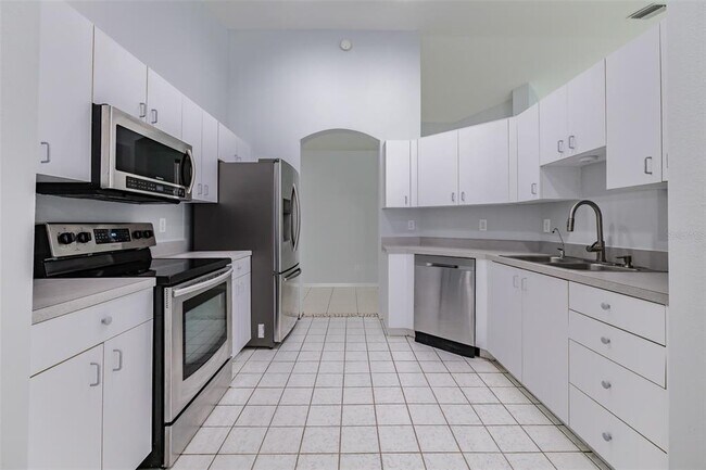 Building Photo - 1510 Oracle Dr