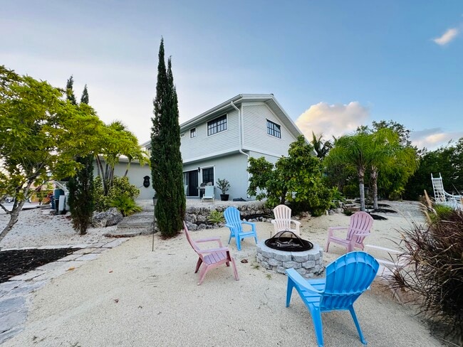 Building Photo - 980 Caribbean Dr