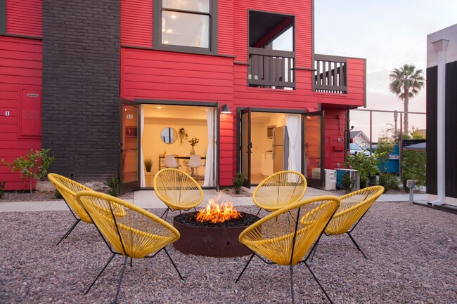 Building Photo - Truax House