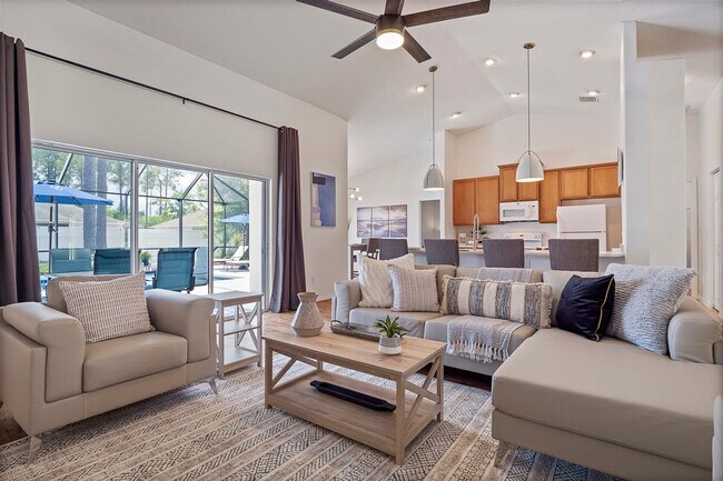 Building Photo - 11 Wheeler Ln