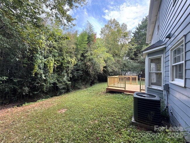 Building Photo - 9125 Winter Moss Ct