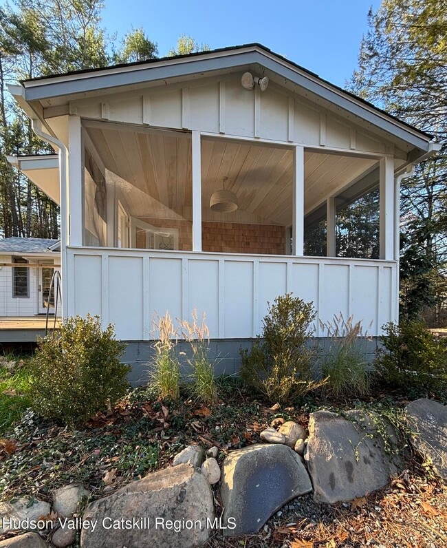 Building Photo - 299 Wittenberg Rd