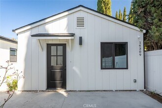 Building Photo - 14309 Califa St