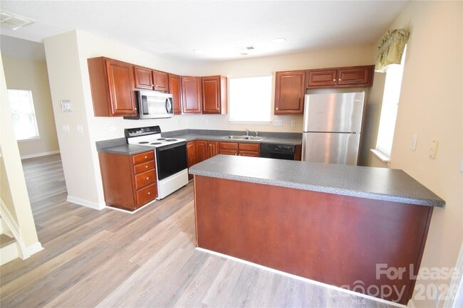 Building Photo - 1814 Birch Heights Ct