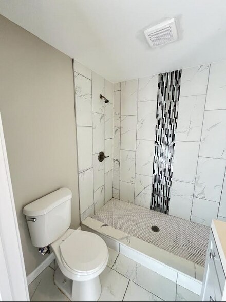 Building Photo - 3817 Peach Dr