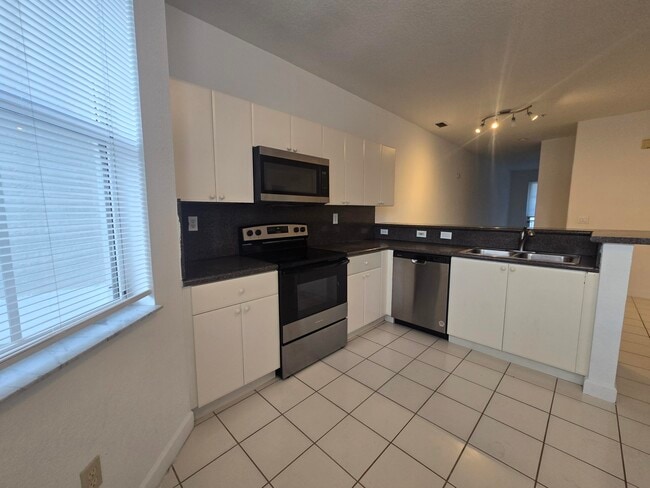 Building Photo - 3517 Shoma Ln