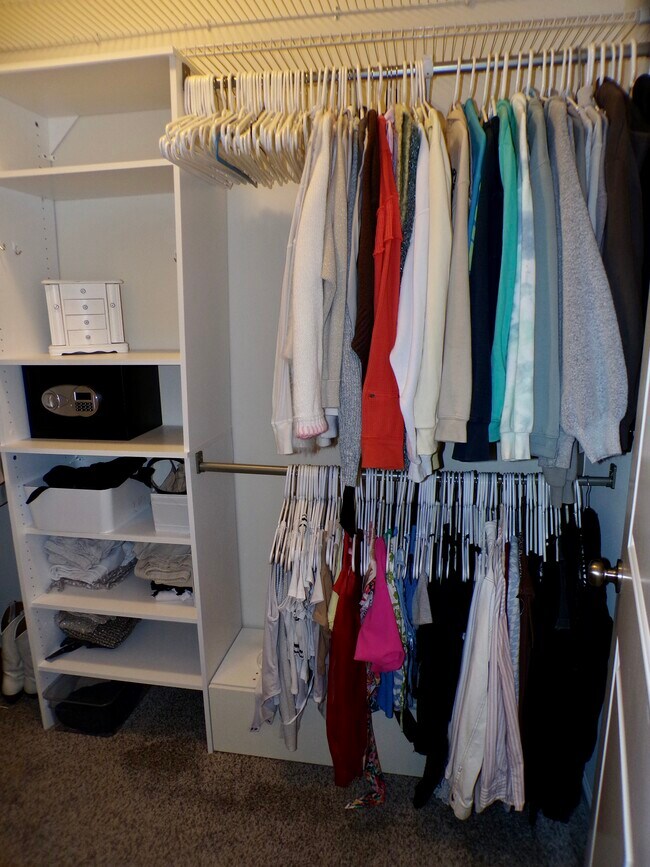 Building Photo - 114 Eldon Dr