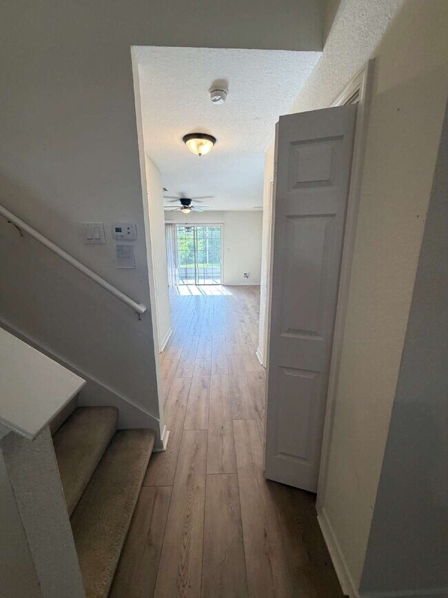 Building Photo - Welcome to The Hammocks! Newly Updated 3 bedroom 2.5 bath home.