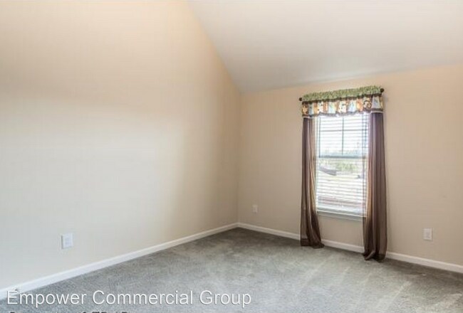 Building Photo - 4 br, 2.5 bath House - 807 Highgrove Drive