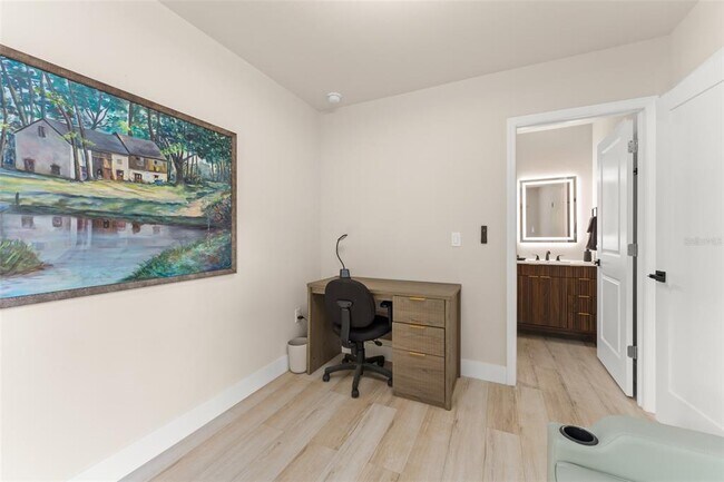 Building Photo - 5028 Autumn Ridge Ln