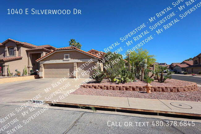 Building Photo - 1040 E Silverwood Dr