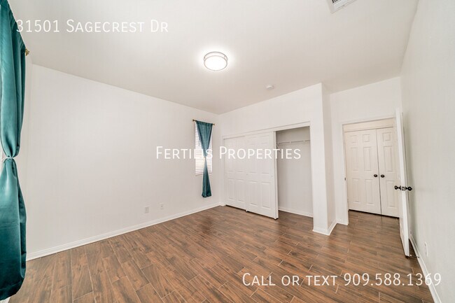 Building Photo - 31501 Sagecrest Dr