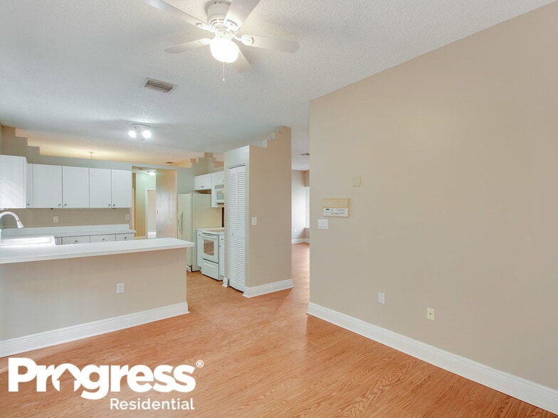 Building Photo - 9216 SW 213th Ln