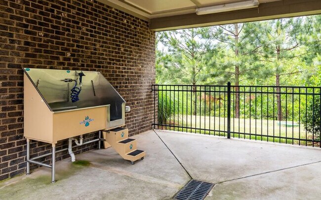 Building Photo - 70 Venue Wy